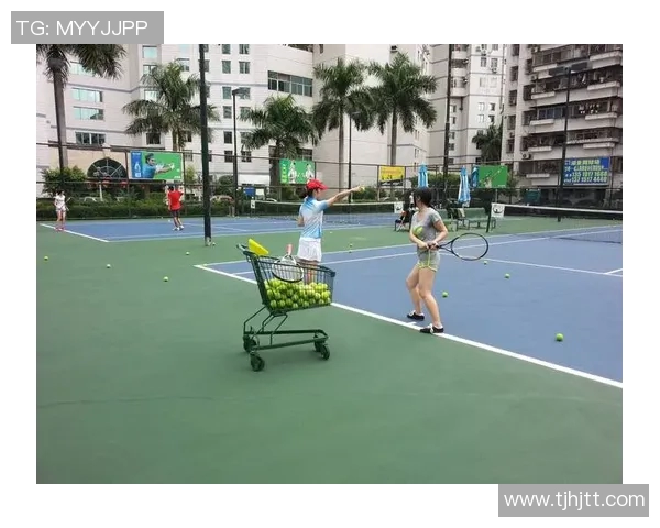 深圳网球队逆袭之路:精英赛中的拼搏与荣耀之旅 深圳网球队逆袭之路:精英赛中的拼搏与荣耀之旅