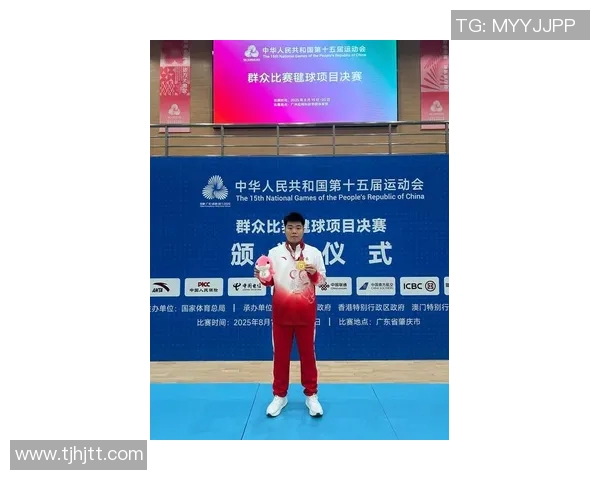 深圳羽毛球队在选拔赛中以64分稳居积分榜首位展现强大实力 深圳羽毛球队在选拔赛中以64分稳居积分榜首位展现强大实力