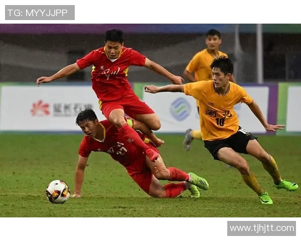 武汉足球队在全运会中的灵活性展现与战术分析 武汉足球队在全运会中的灵活性展现与战术分析