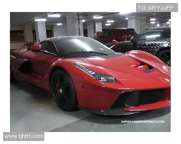 各大足球明星的豪车盛宴揭秘他们的座驾与个性风格 各大足球明星的豪车盛宴揭秘他们的座驾与个性风格