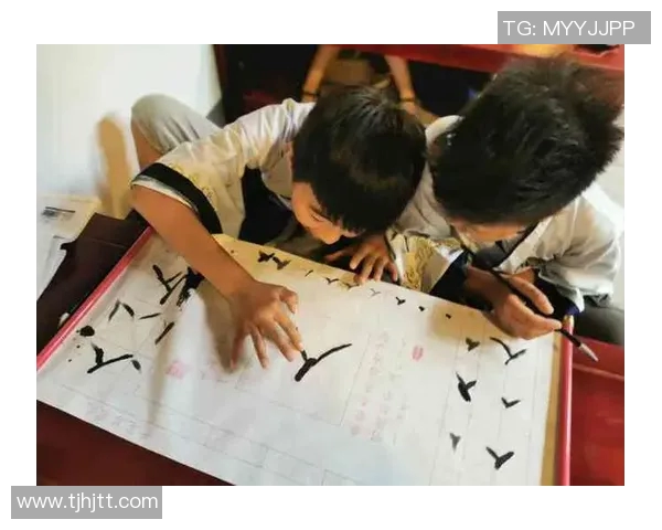 广州羽毛球队技术解析:从基础训练到比赛策略的全面探讨 广州羽毛球队技术解析:从基础训练到比赛策略的全面探讨